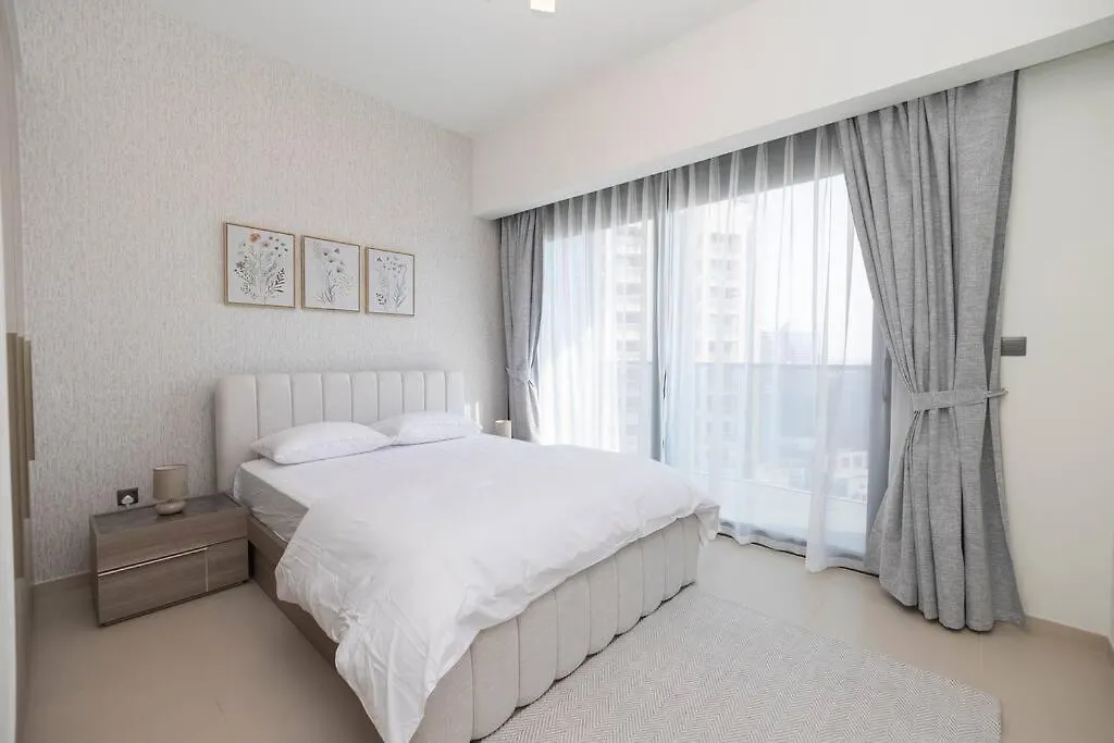 Chic 2Br Apt At Act One Act Two Near Burj Khalifa 3504 Dubai Apartment