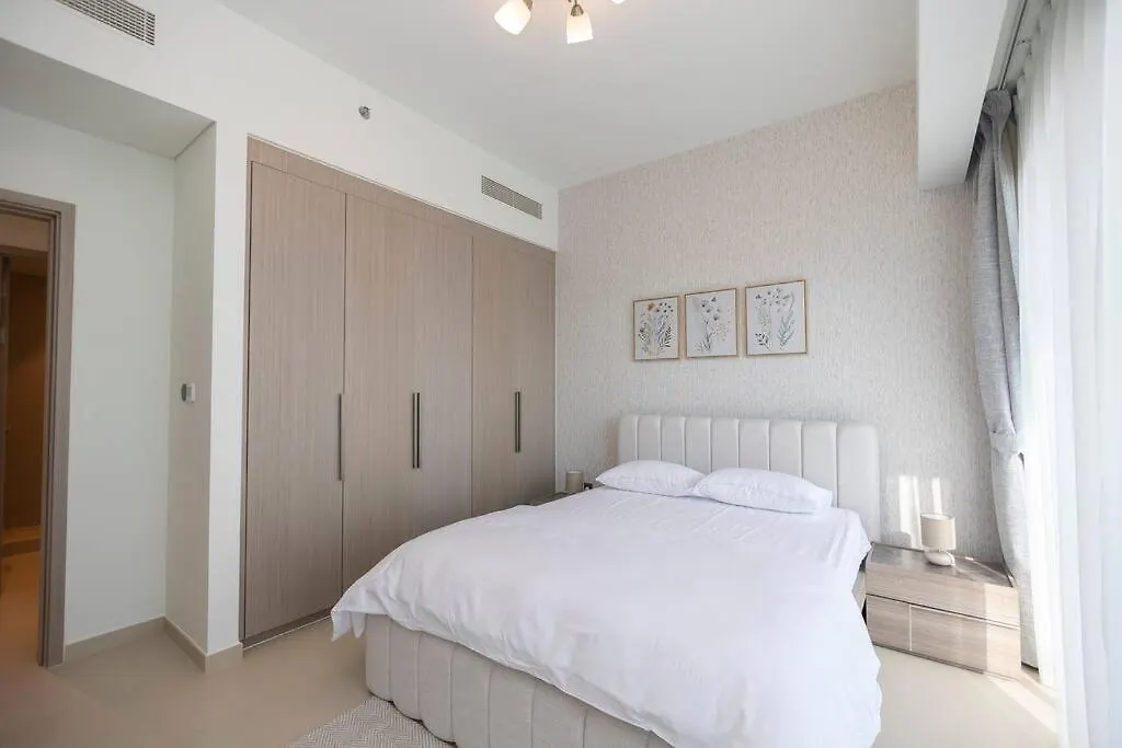 Chic 2Br Apt At Act One Act Two Near Burj Khalifa 3504 Dubai United Arab Emirates